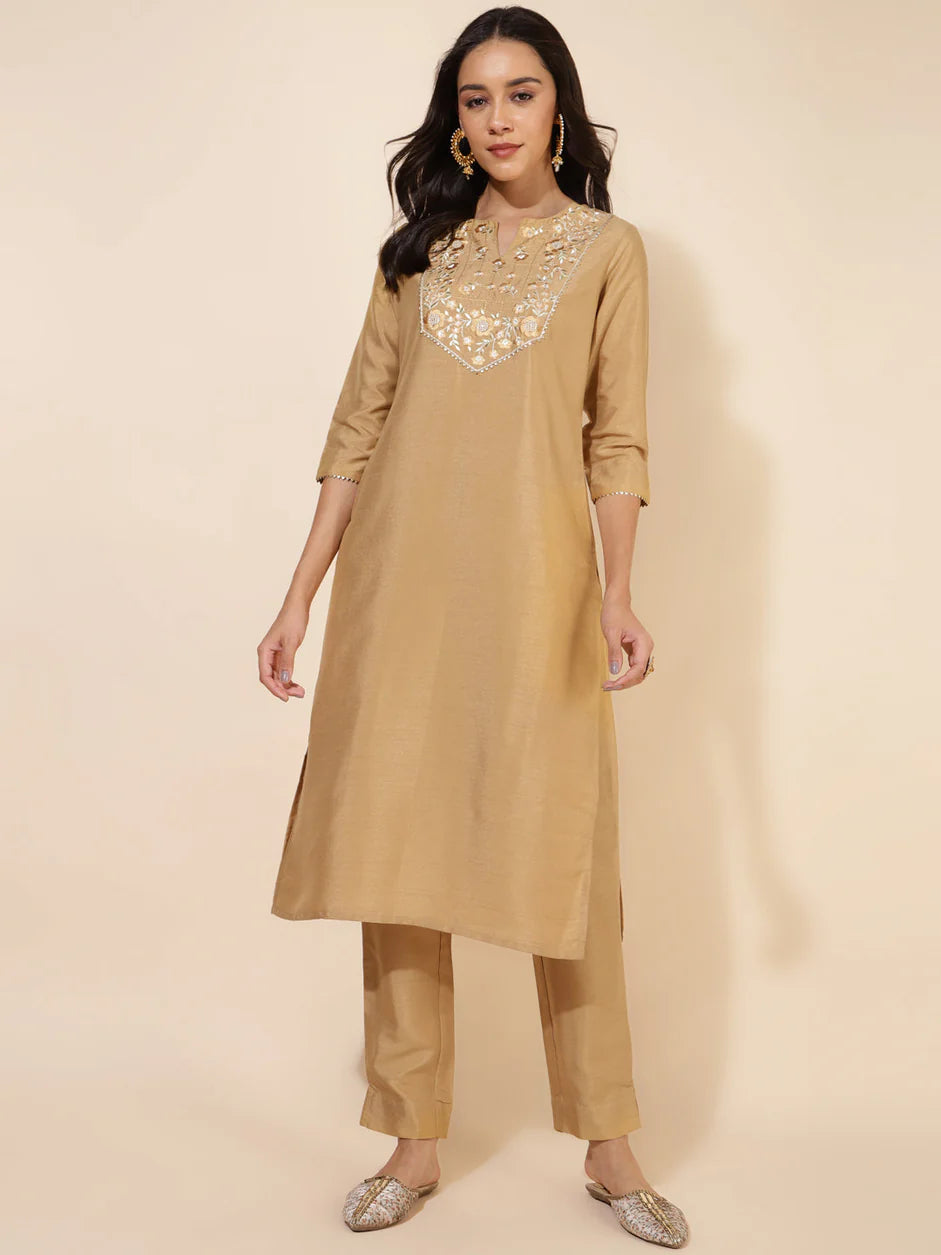 Gold Silk Embroidery Kurta 2-Set (Top+Bottom)