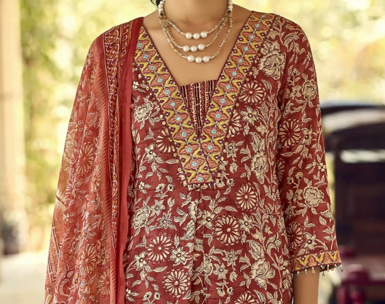 Red Printed 3-Set Kurta with Embroidery (with Dupatta)